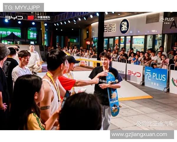 杭州极限运动队在滑板精英赛中以75分高居积分榜首位 杭州极限运动队在滑板精英赛中以75分高居积分榜首位