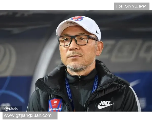 重庆足球队战术创新引领潮流成就新高峰 重庆足球队战术创新引领潮流成就新高峰